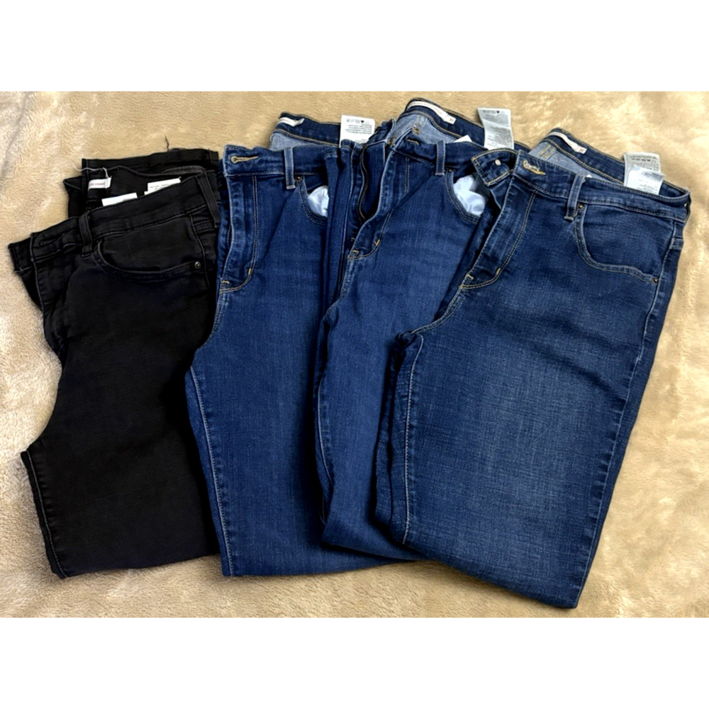 Lot Of 4 Levi Jeans Women Size 31